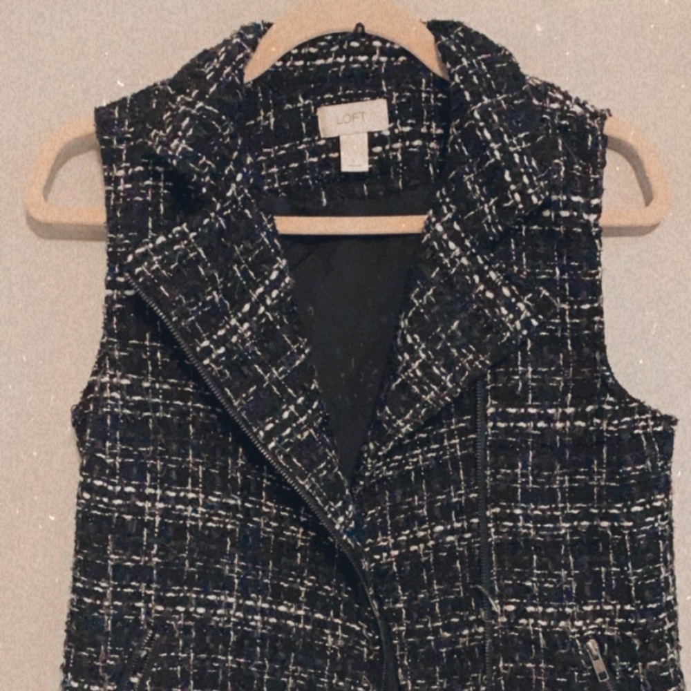 Vest - Picture 5 of 5